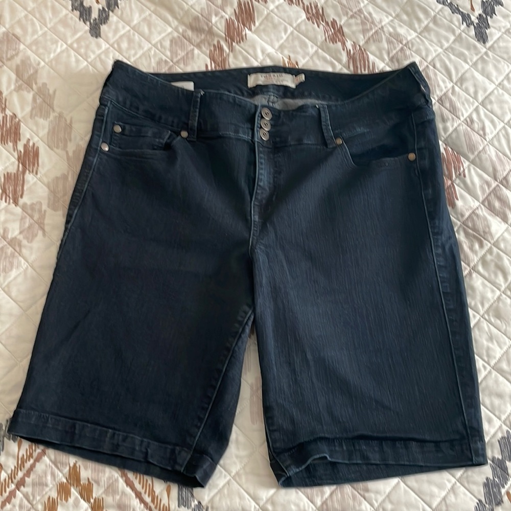 Jegging Bermuda High Rise Short